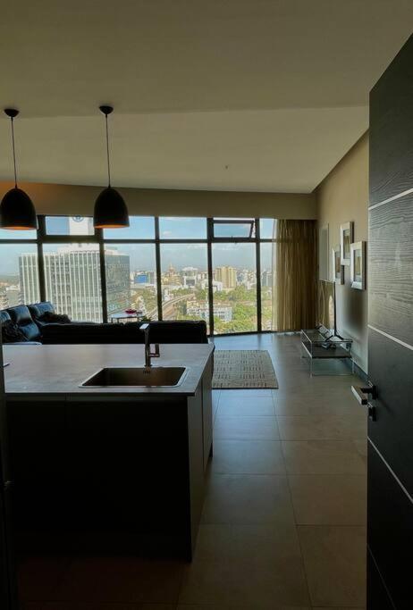 City View Apartment Nestled In The Heart Of Nbo نيروبي المظهر الخارجي الصورة